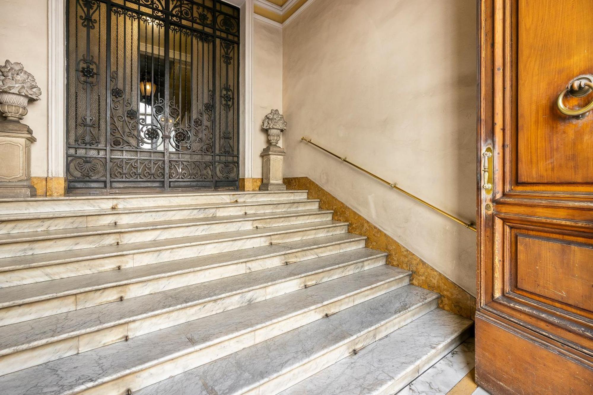 San Marco Black Appartamento Luxury Con Terrazzo E Parcheggio Su Richiesta Firenze Kültér fotó