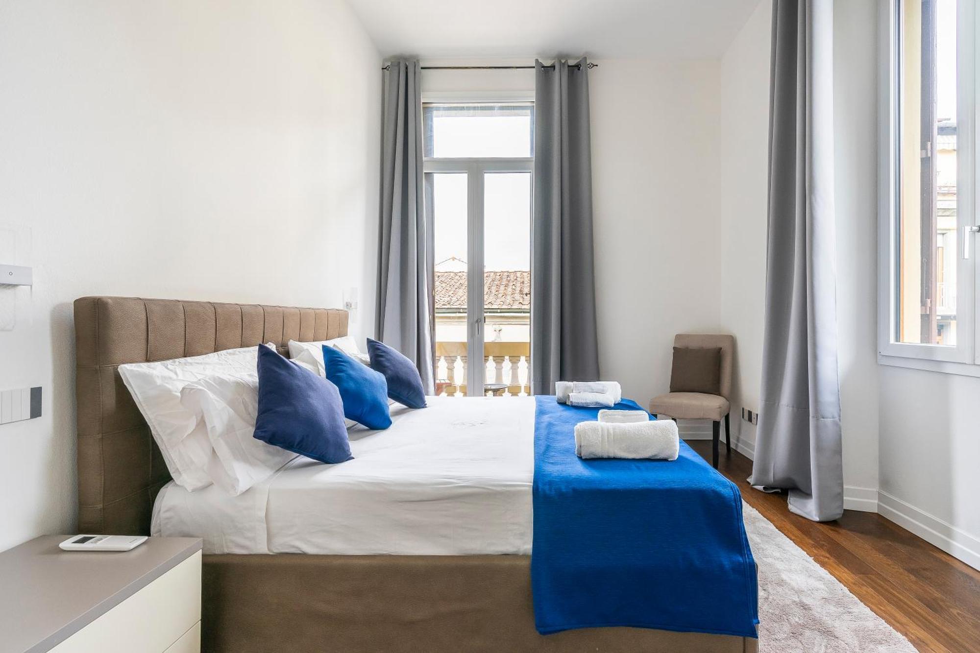 San Marco Black Appartamento Luxury Con Terrazzo E Parcheggio Su Richiesta Firenze Kültér fotó
