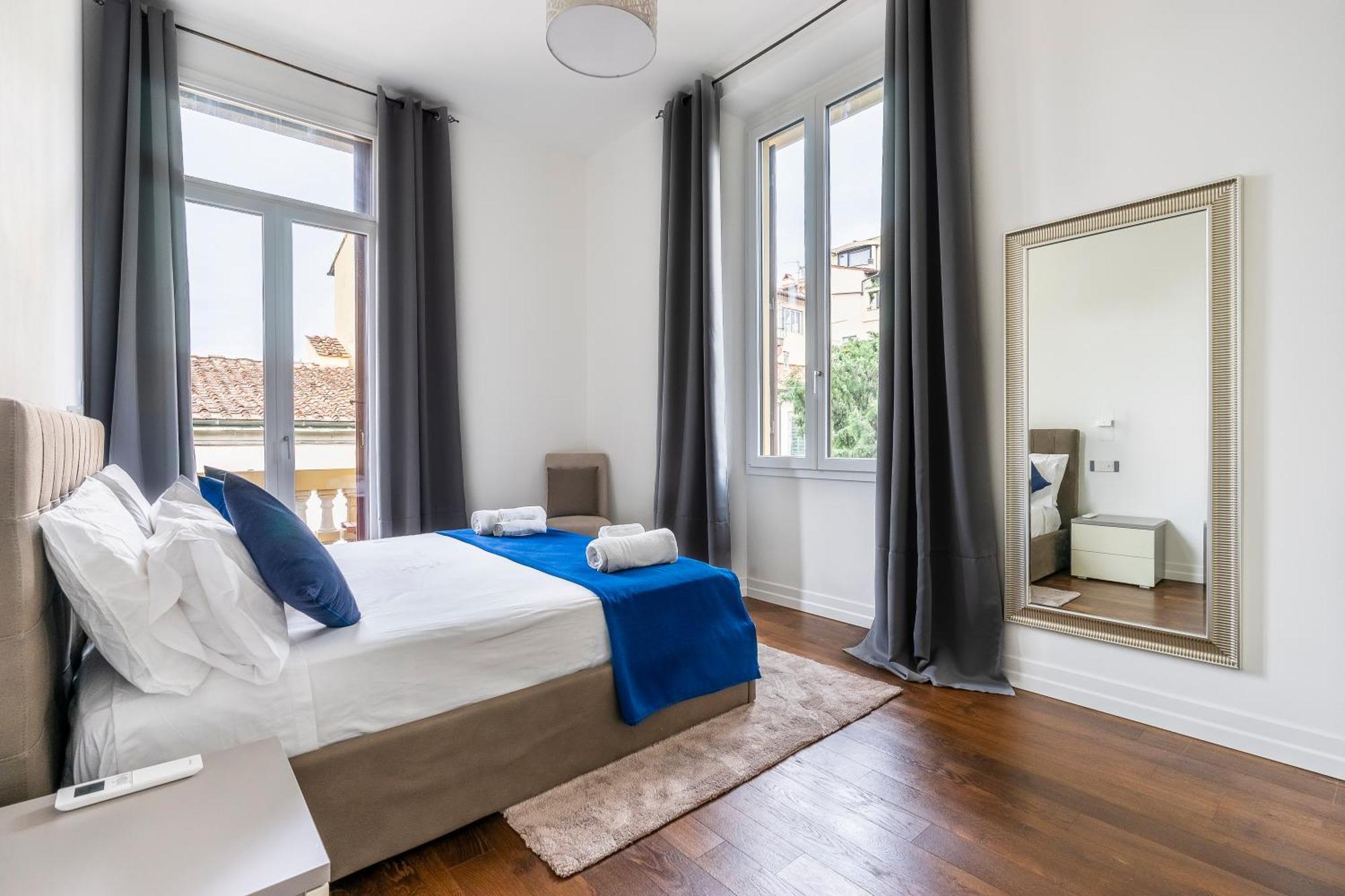 San Marco Black Appartamento Luxury Con Terrazzo E Parcheggio Su Richiesta Firenze Kültér fotó